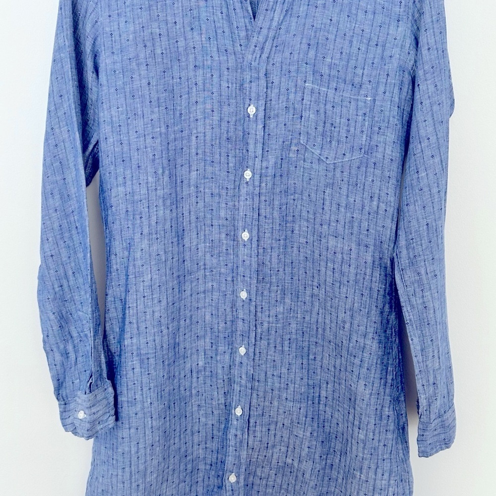 FRANK & EILEEN BARRY BLUE LINEN TOP WITH MINI FLOWERS - Picture 7 of 11